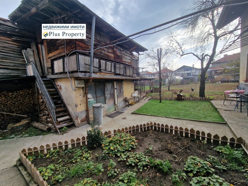 Продава КЪЩА, гр. Разлог, област Благоевград, снимка 15 - Къщи - 52444769