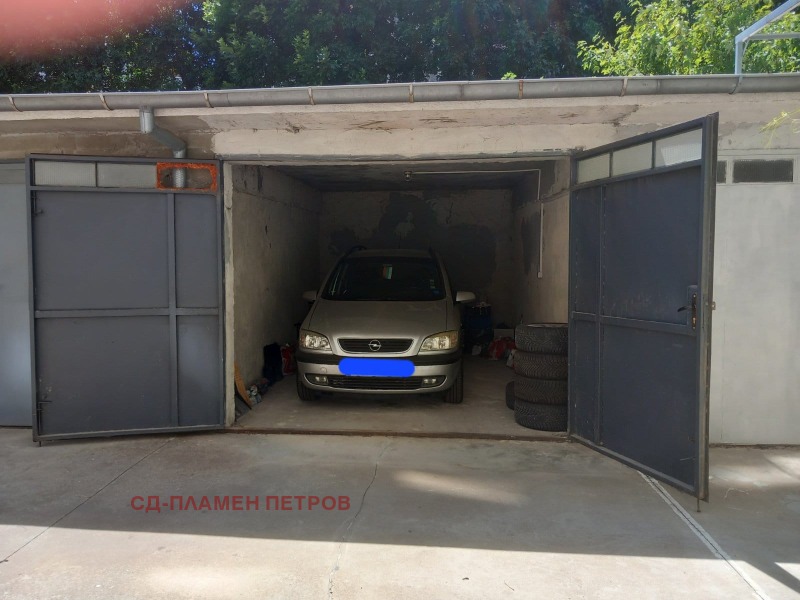 In vendita  Box auto Shumen , Boian Balgaranov 1 , 21 mq | 68966106 - Immagine [4]