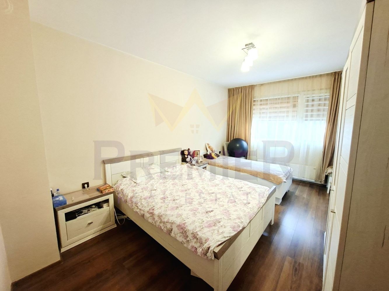 Продава 3-СТАЕН, гр. Варна, Цветен квартал, снимка 5 - Апартаменти - 54123554