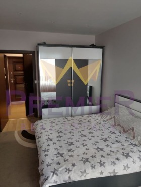 1 quarto Vazrajdane 1, Varna 5