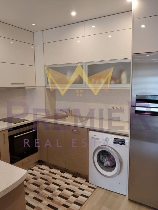 À venda  1 quarto Varna , Vazrajdane 1 , 110 m² | 39073196