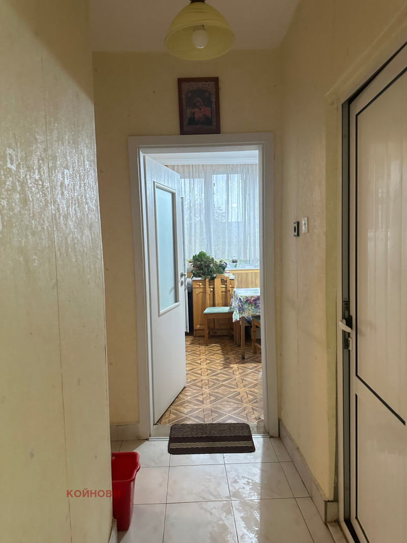 Продава 2-СТАЕН, гр. Стара Загора, Център, снимка 4 - Апартаменти - 52584220