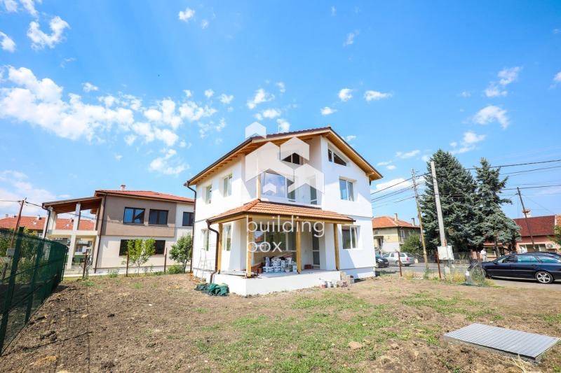 À vendre  Maison région Sofia , Kostinbrod , 220 m² | 46523639