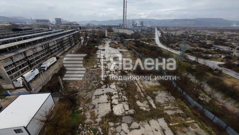 Eladó  Ipari épület régió Várna , Devnja , 25000 négyzetméter | 57318996