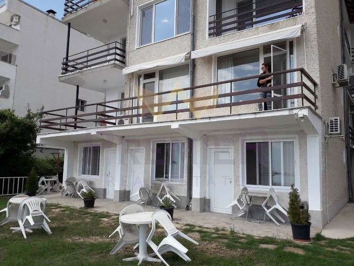 In vendita  Piano della casa regione Burgas , Sveti Vlas , 230 mq | 29741695