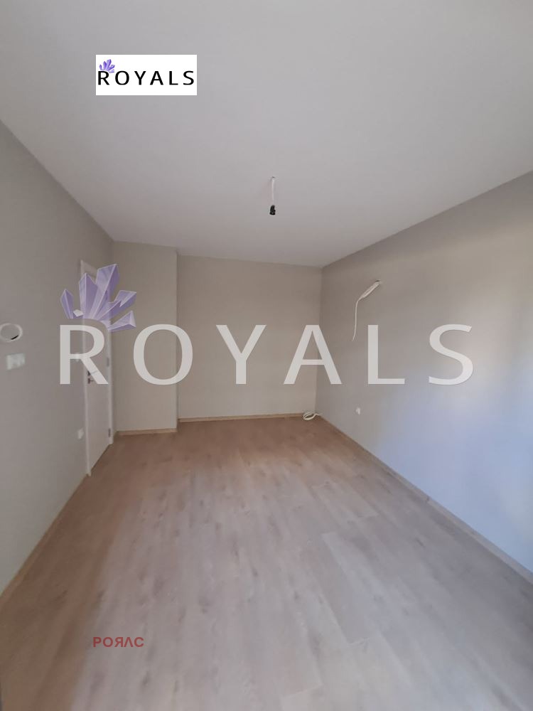 Продава 3-СТАЕН, гр. Варна, Централна поща, снимка 3 - Апартаменти - 54639771