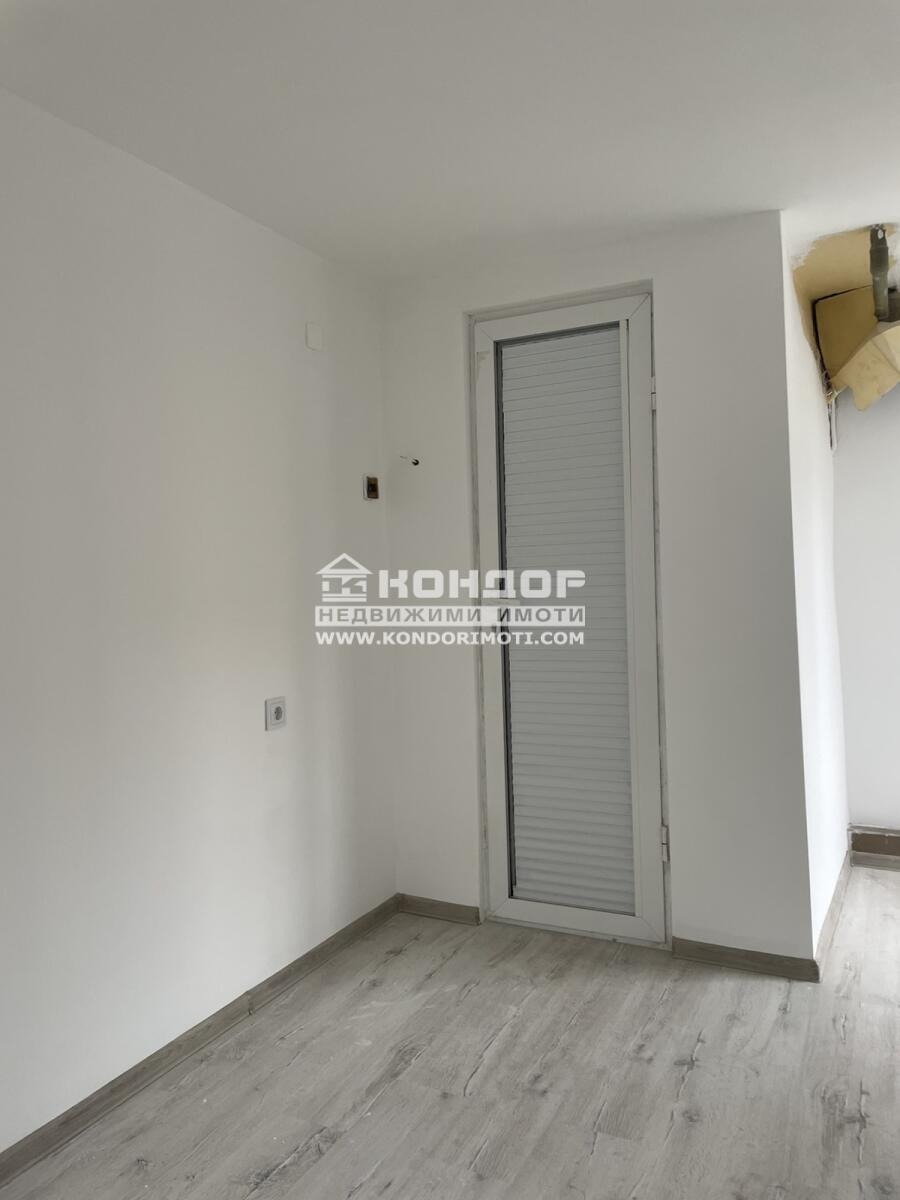 Продава ОФИС, гр. Пловдив, Център, снимка 2 - Офиси - 48866964