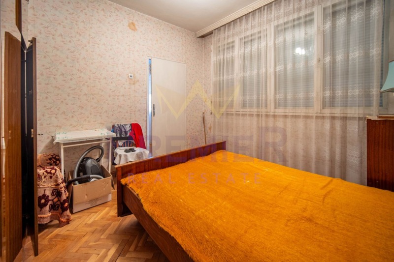 Продава 3-СТАЕН, гр. Добрич, Център, снимка 6 - Апартаменти - 52731776