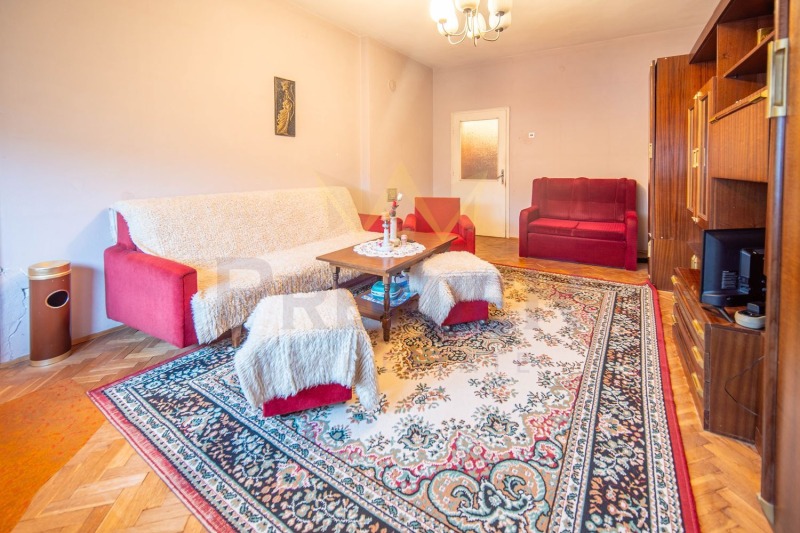 Продава 3-СТАЕН, гр. Добрич, Център, снимка 9 - Апартаменти - 52731776