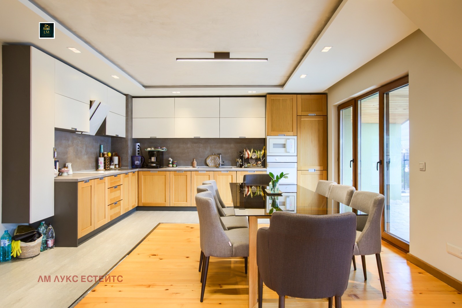 Продава МНОГОСТАЕН, гр. София, Кръстова вада