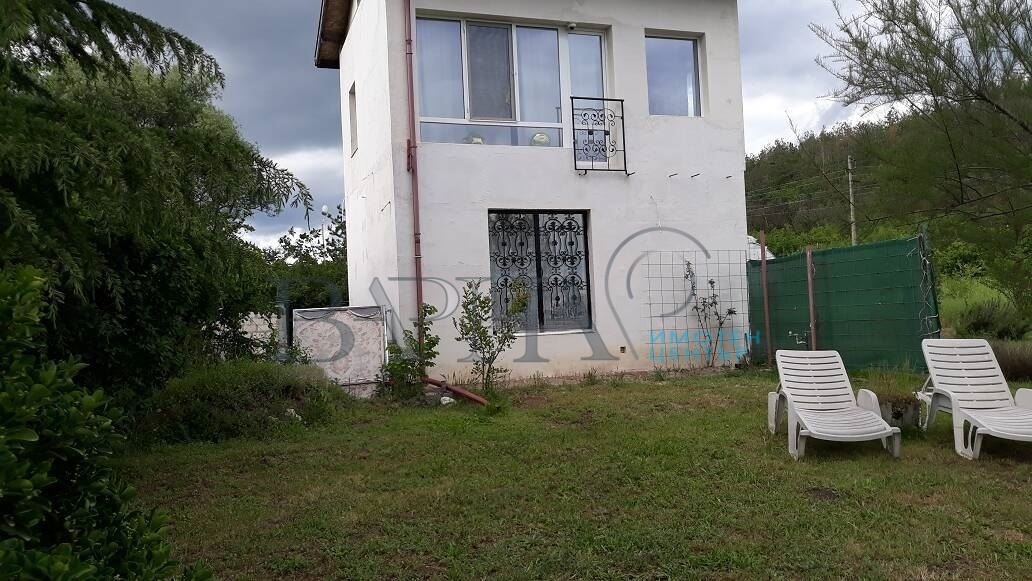 Продава КЪЩА, с. Припек, област Варна