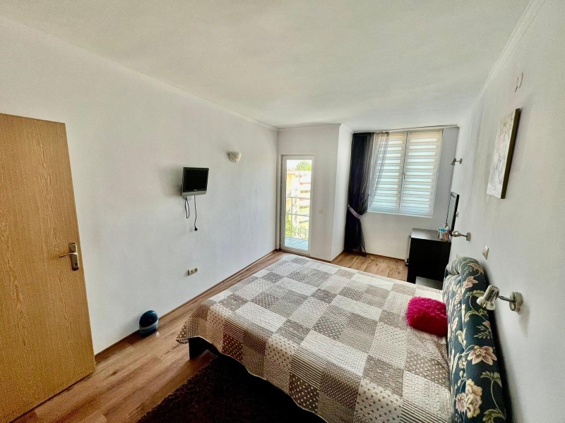 Zu verkaufen  1 Schlafzimmer region Burgas , k.k. Slantschew brjag , 74 qm | 88671843 - Bild [8]