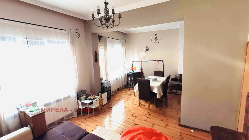 Na prodej  3 ložnice Sofia , Knjaževo , 142 m2 | 54673194 - obraz [9]