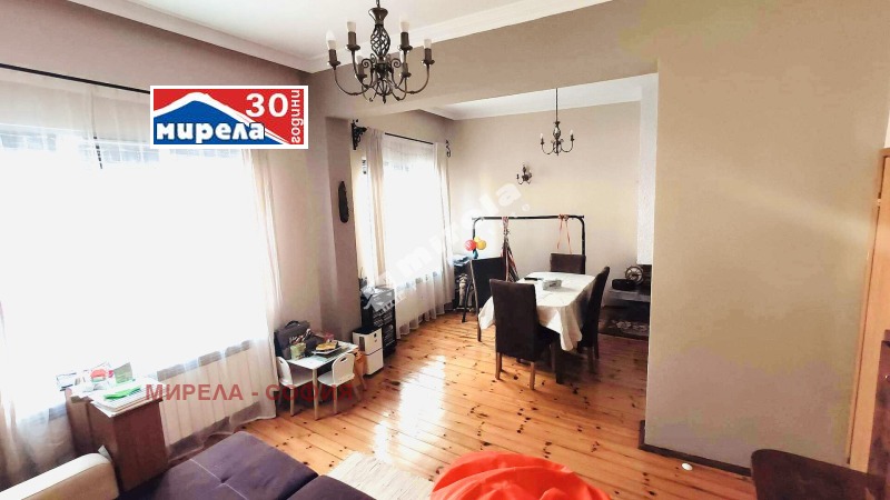 De vânzare  3 dormitoare Sofia , Cniajevo , 142 mp | 54673194 - imagine [7]