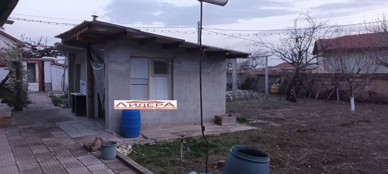 Продава КЪЩА, с. Стрелци, област Пловдив, снимка 3 - Къщи - 49586047