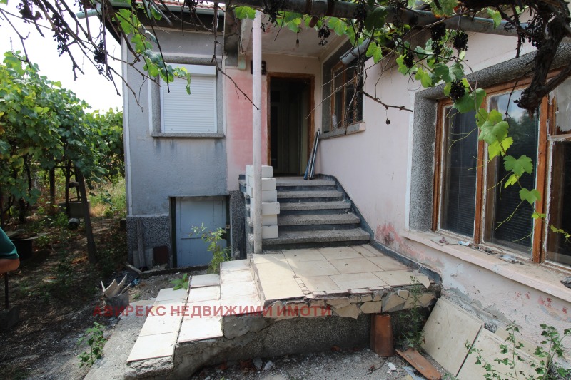In vendita  Casa regione Plovdiv , Dalbok izvor , 80 mq | 85062259