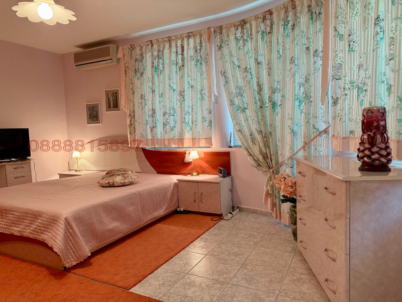 Продава КЪЩА, гр. Добрич, Градска болница, снимка 6 - Къщи - 52800777