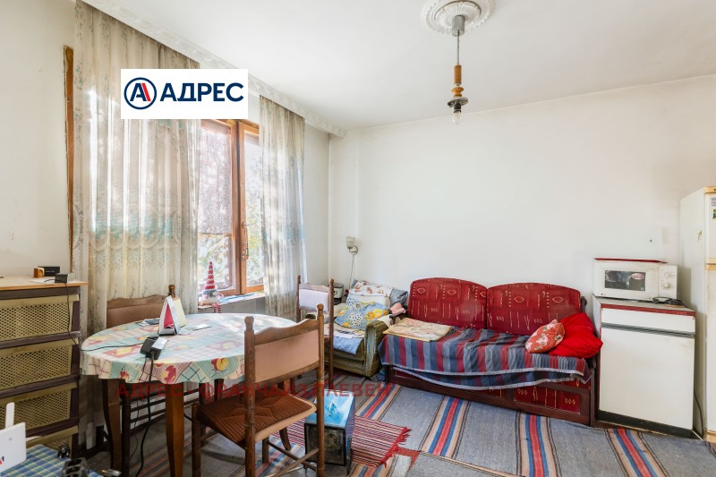 Продава КЪЩА, с. Гривица, област Плевен, снимка 4 - Къщи - 52600467