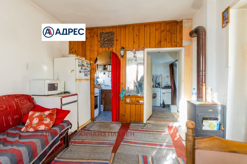 Продава КЪЩА, с. Гривица, област Плевен, снимка 5 - Къщи - 52600467