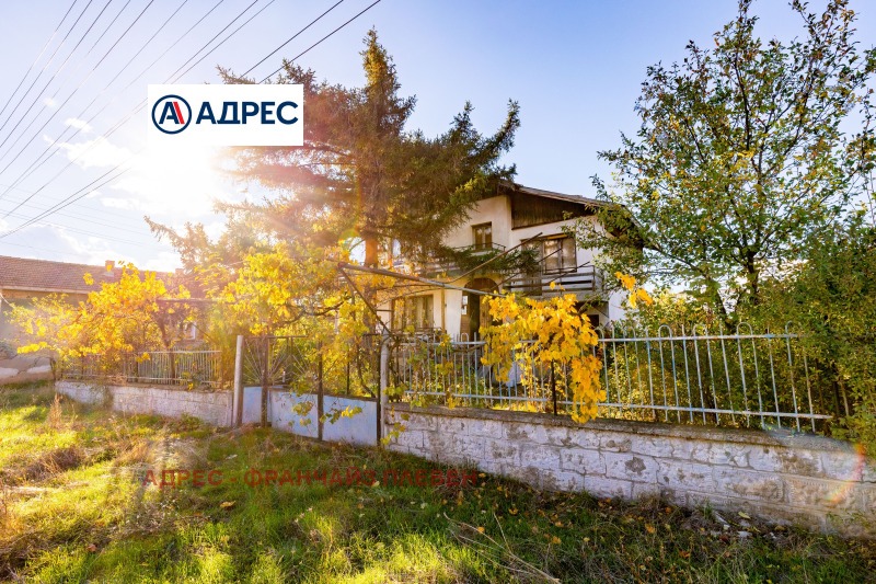 Продава КЪЩА, с. Гривица, област Плевен, снимка 3 - Къщи - 52600467