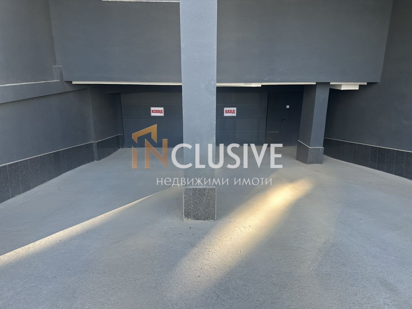 Продава ГАРАЖ, ПАРКОМЯСТО, гр. София, Малинова долина