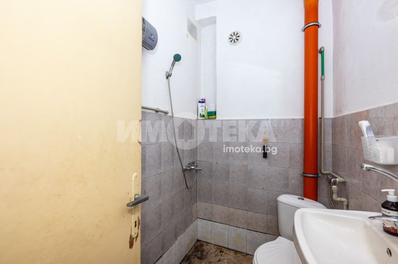 Продается  2 спальни Пловдив , Център , 80 кв.м | 17781087 - изображение [12]