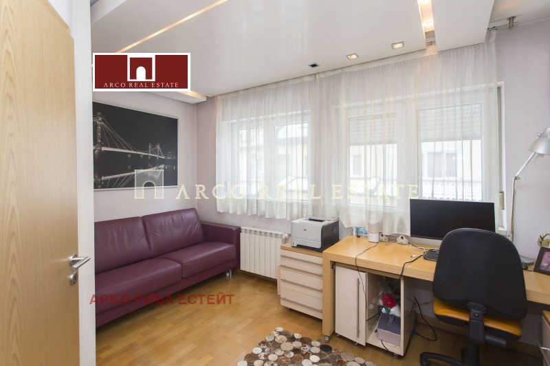 Te koop  Huis Sofia , Lozen , 400 m² | 23645438 - afbeelding [8]