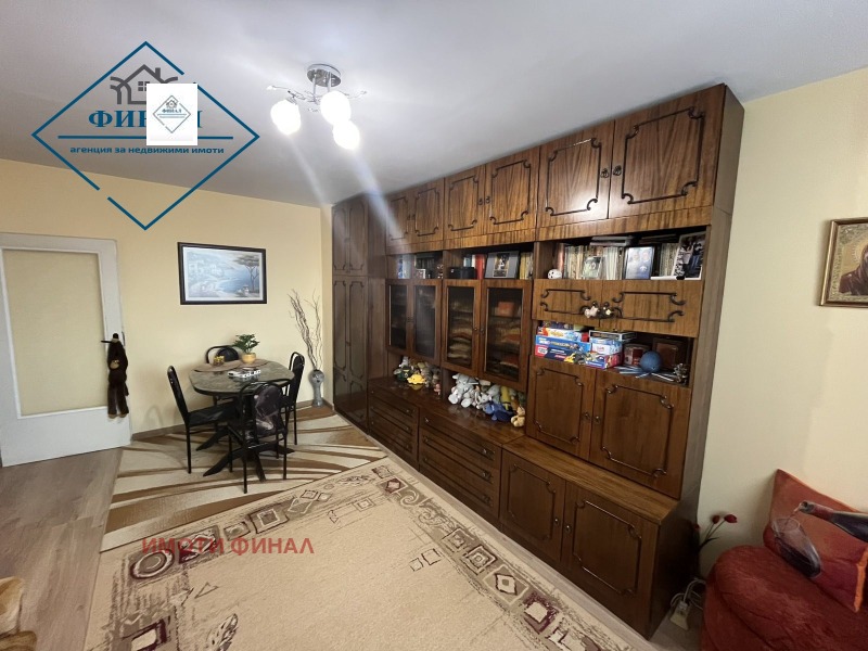 Продава 2-СТАЕН, гр. Шумен, Еверест, снимка 3 - Апартаменти - 52549267