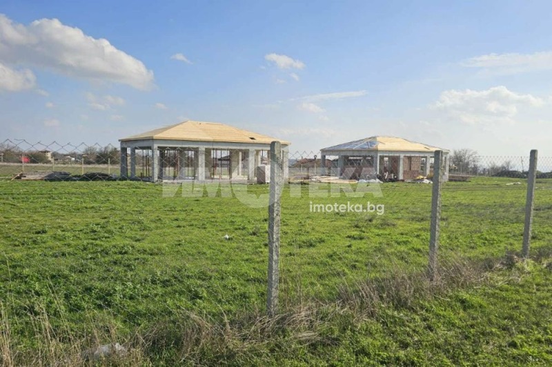 Продава КЪЩА, с. Калиманци, област Варна, снимка 16 - Къщи - 50707063