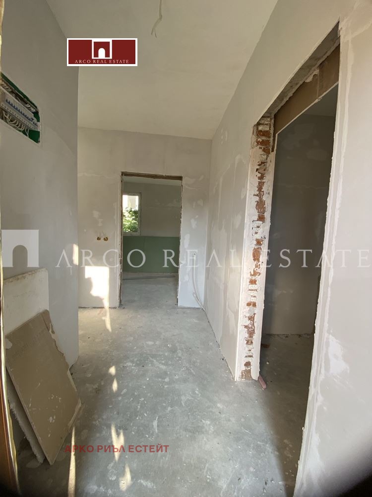 Te koop  Huis Sofia , Manastirski livadi , 179 m² | 25590436 - afbeelding [15]