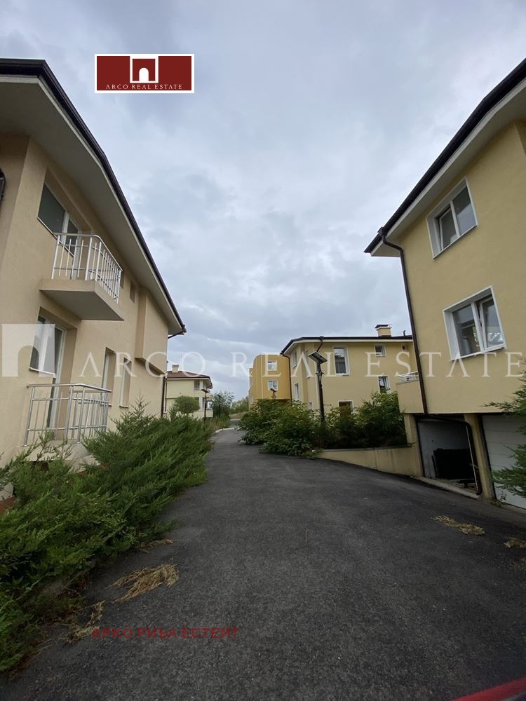 Te koop  Huis Sofia , Manastirski livadi , 179 m² | 25590436 - afbeelding [7]