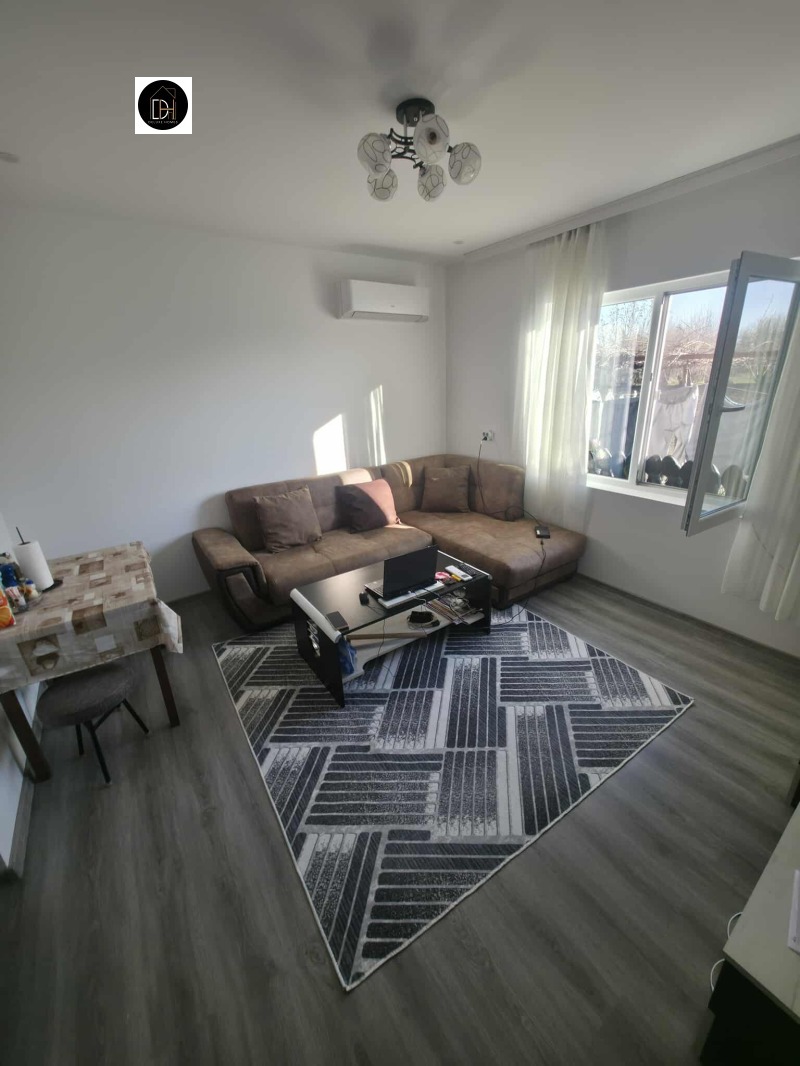 Продава КЪЩА, с. Черна гора, област Стара Загора