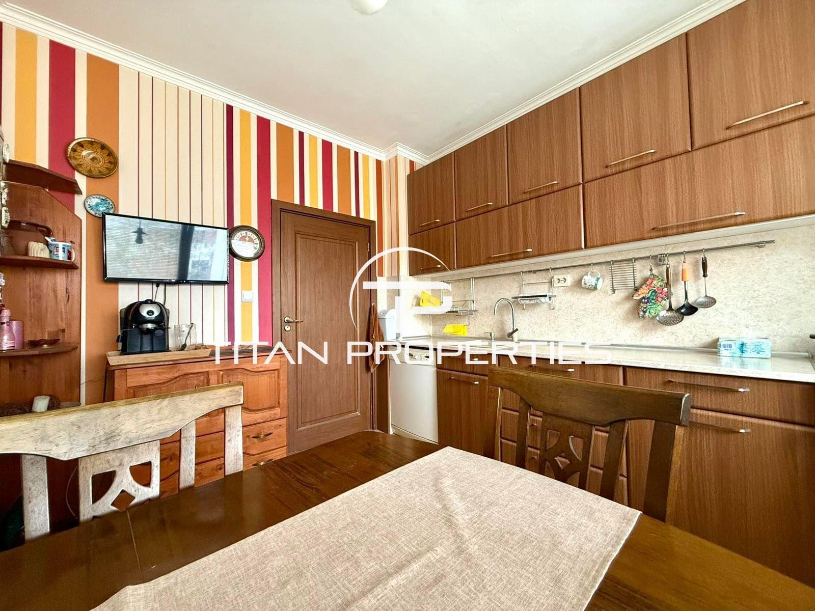 Продава 3-СТАЕН, гр. Пловдив, Кючук Париж