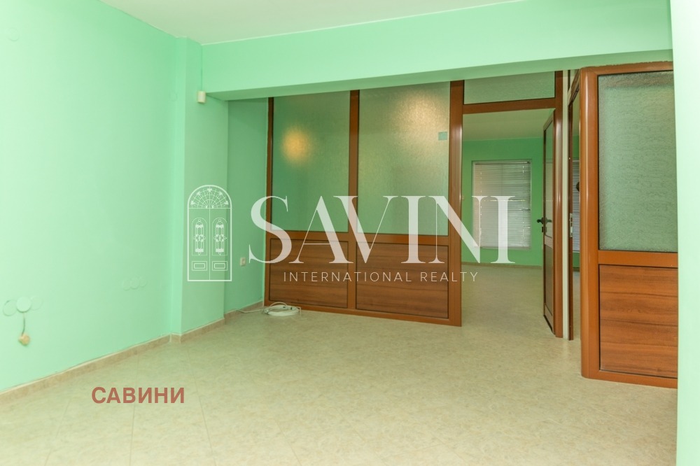 Продава ОФИС, гр. Пловдив, Център, снимка 2 - Офиси - 55636195