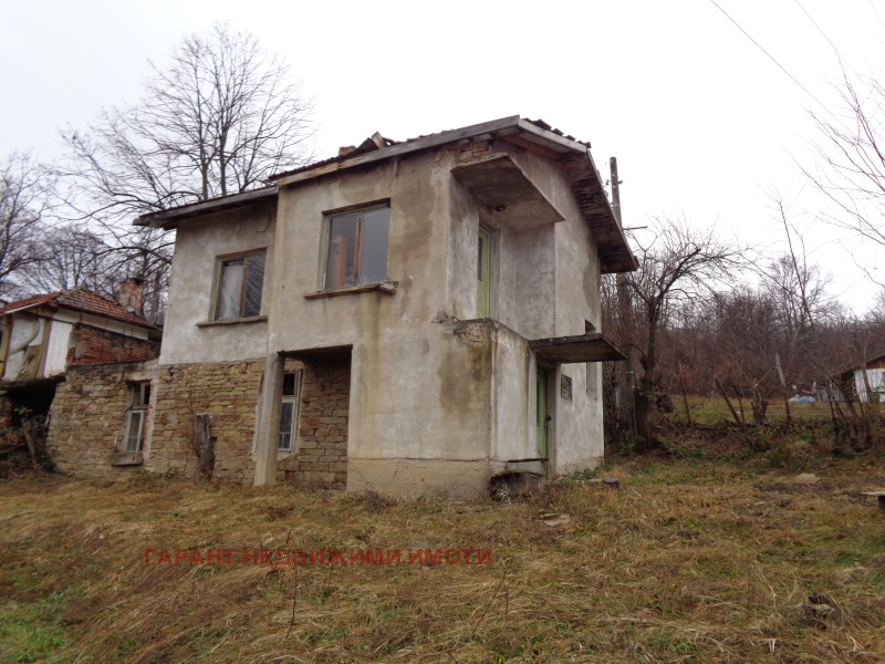 Продава КЪЩА в област Габрово, с. Горнова могила - 147 кв.м / 39 880 € » 77 998.50 лв., ГАРАНТ НЕДВИЖИМИ ИМОТИ