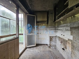 Продава 2-стаен град Велико Търново Чолаковци - [1] 