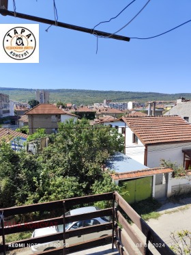 Étage de la maison Gorna Oryahovitsa, région Veliko Tarnovo 2