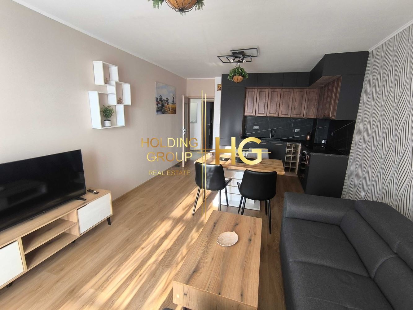 Продава 3-СТАЕН, гр. Варна, Център, снимка 2 - Апартаменти - 53722986