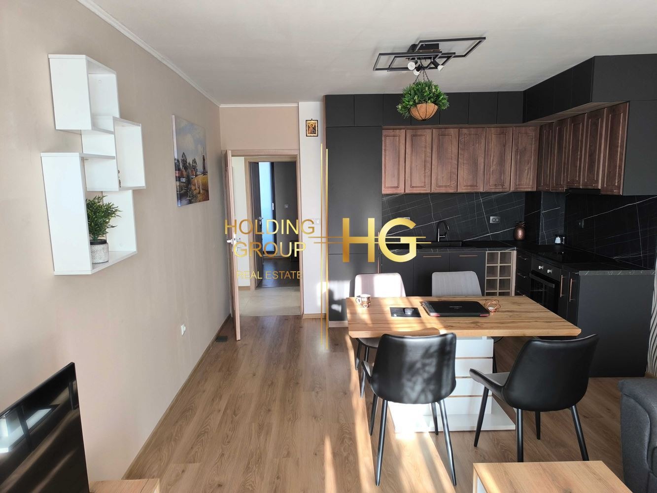 Продава 3-СТАЕН, гр. Варна, Център, снимка 2 - Апартаменти - 53722986