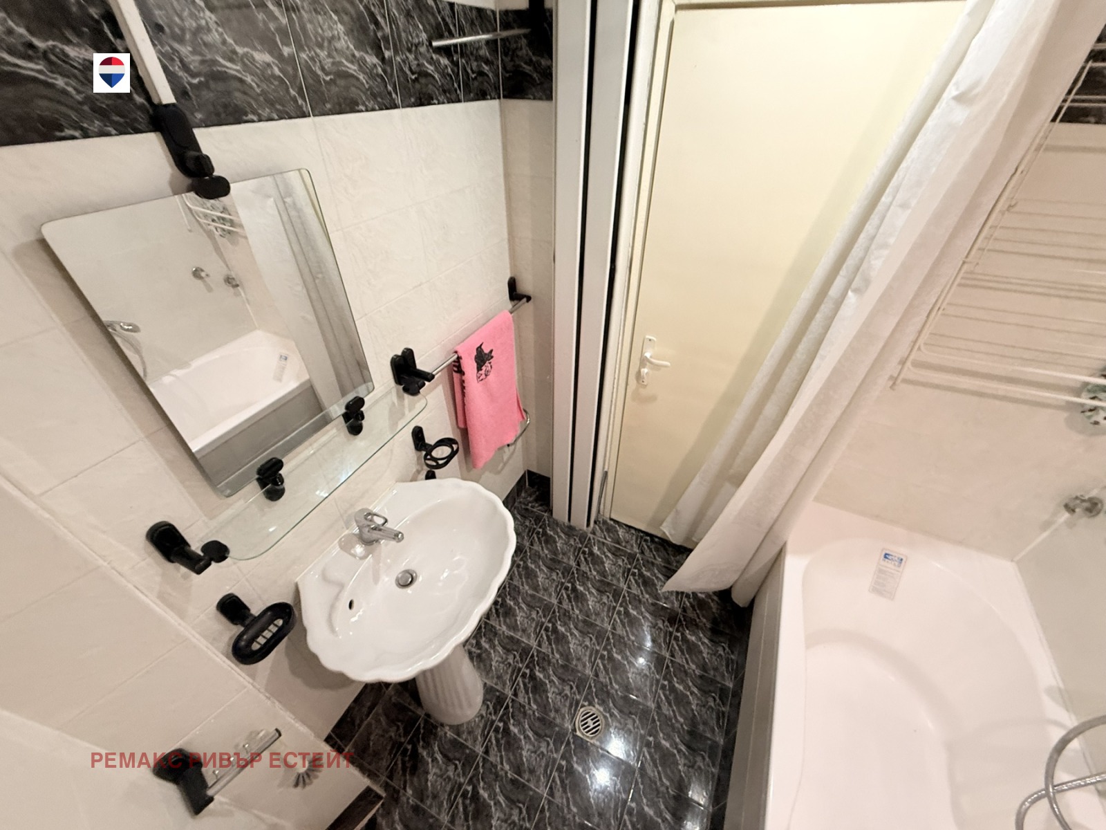 Продава 3-СТАЕН, гр. Русе, Център, снимка 15 - Апартаменти - 55061451