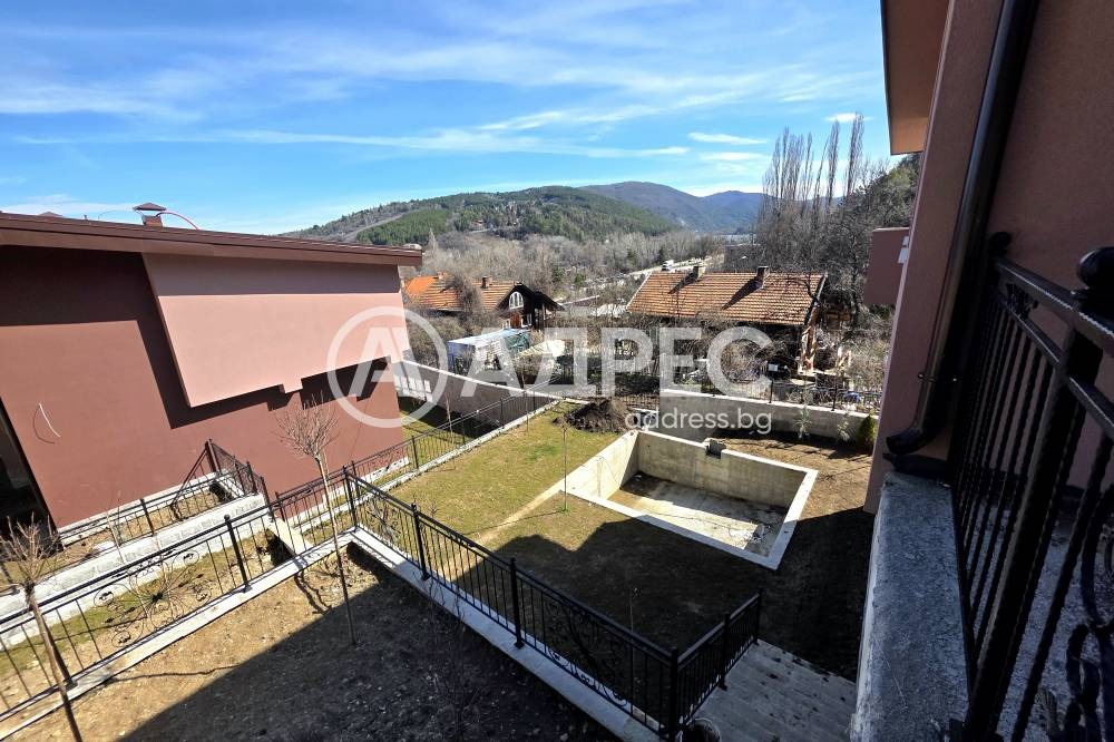 Продава КЪЩА, гр. София, с. Панчарево, снимка 6 - Къщи - 55362575