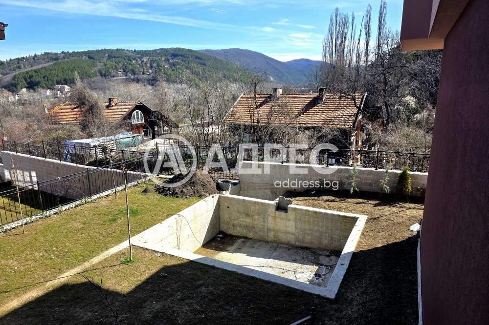 Продава КЪЩА, гр. София, с. Панчарево, снимка 9 - Къщи - 55362575