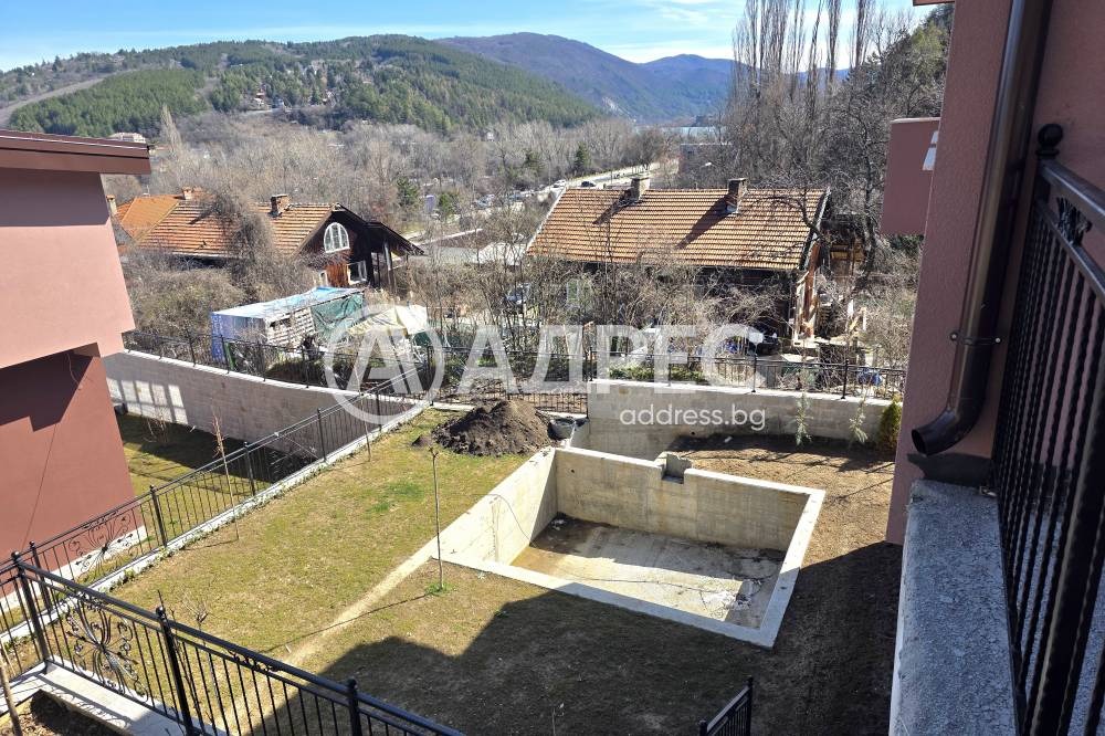 Продава КЪЩА, гр. София, с. Панчарево, снимка 7 - Къщи - 55362575