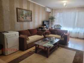Продава 3-стаен град Русе Дружба 1 - [1] 