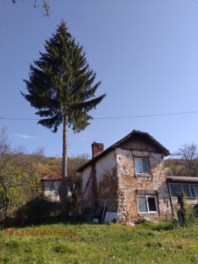 Продажба на имоти в с. Добри дол, област Кюстендил - изображение 1 