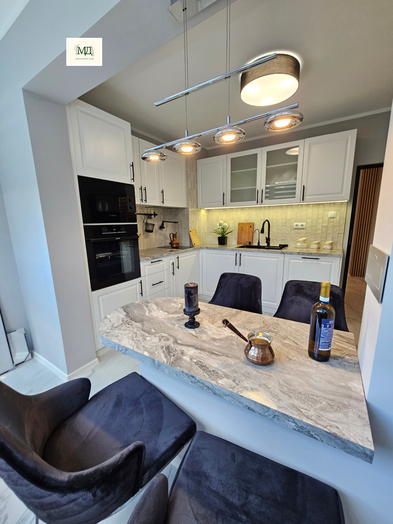 Продава  4-стаен град София , Левски Г , 90 кв.м | 32923087