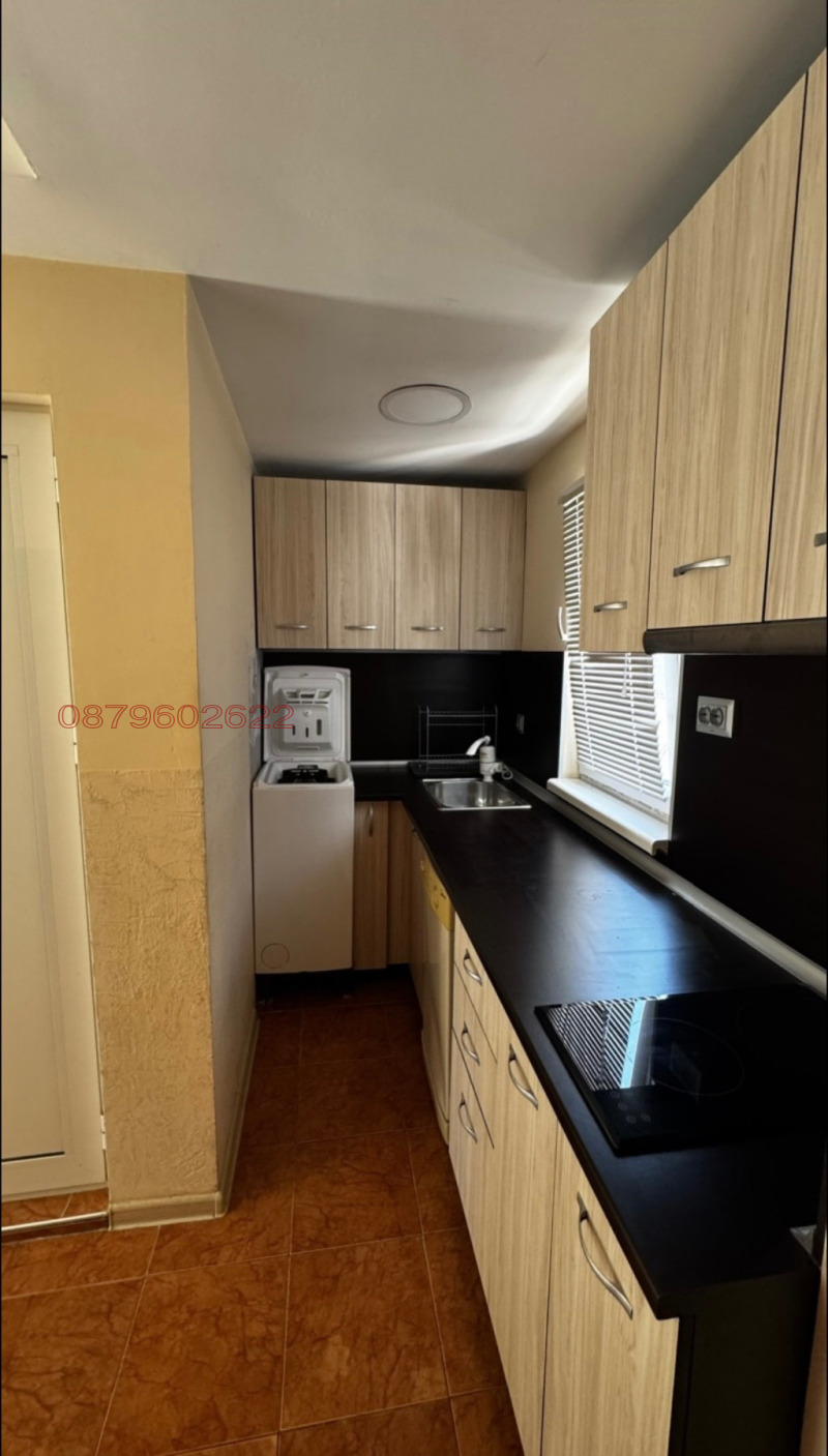 Продава КЪЩА, гр. Плевен, Широк център, снимка 17 - Къщи - 53593019