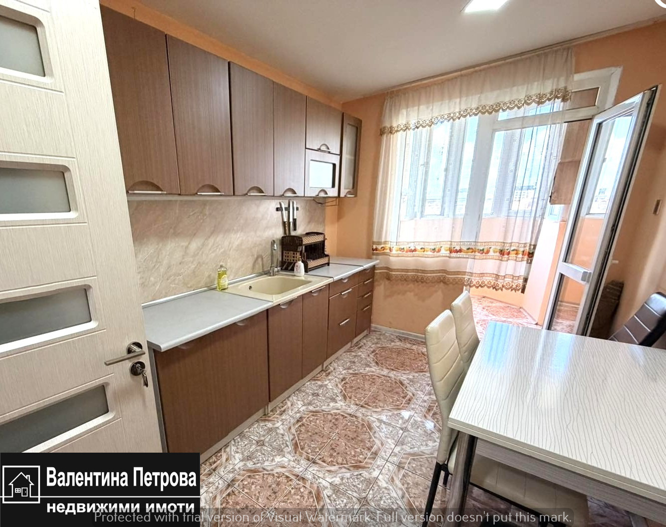 Продава 3-СТАЕН, гр. Русе, Родина 2, снимка 3 - Апартаменти - 54366666