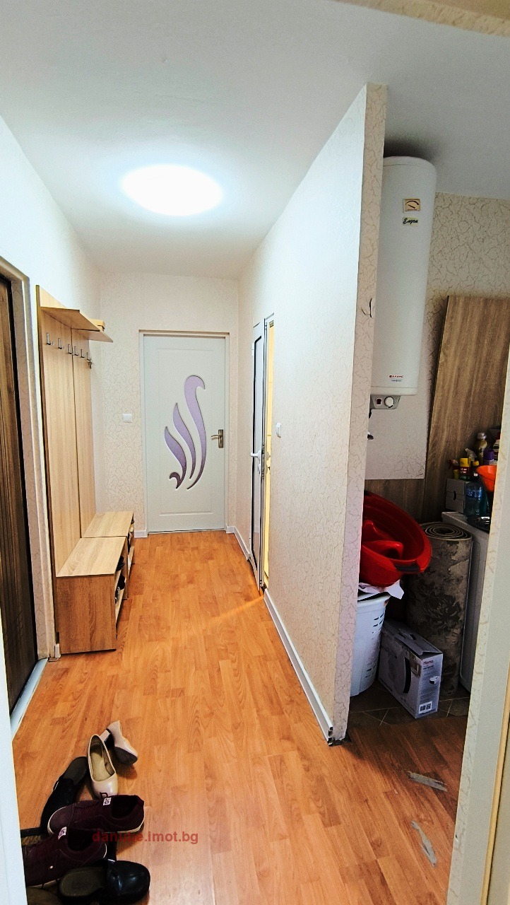 Продава  2-стаен град Русе , Родина 1 , 62 кв.м | 55115660 - изображение [12]
