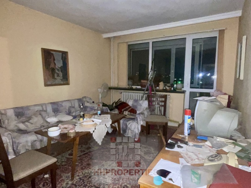 For Sale  2 bedroom Plovdiv , Kamenitsa 1 , 69 sq.m | 33804145 - image [3]